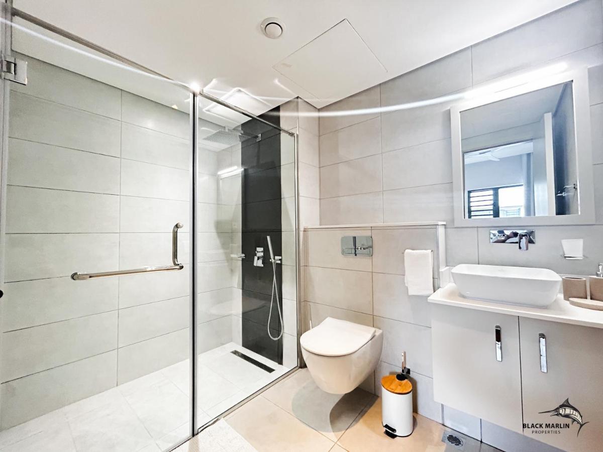 Black Marlin Apartments Pereybere Beach ภายนอก รูปภาพ