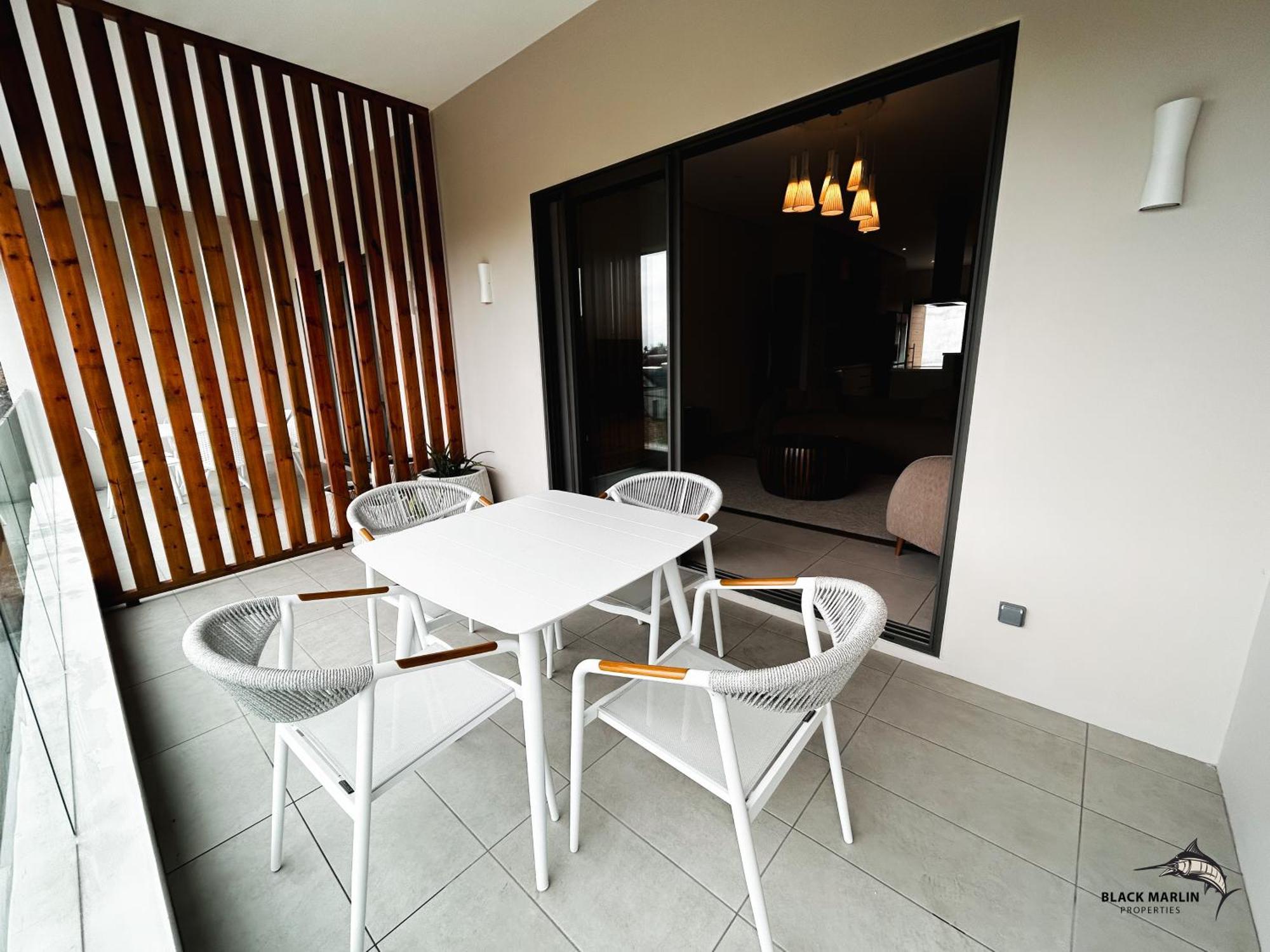 Black Marlin Apartments Pereybere Beach ภายนอก รูปภาพ