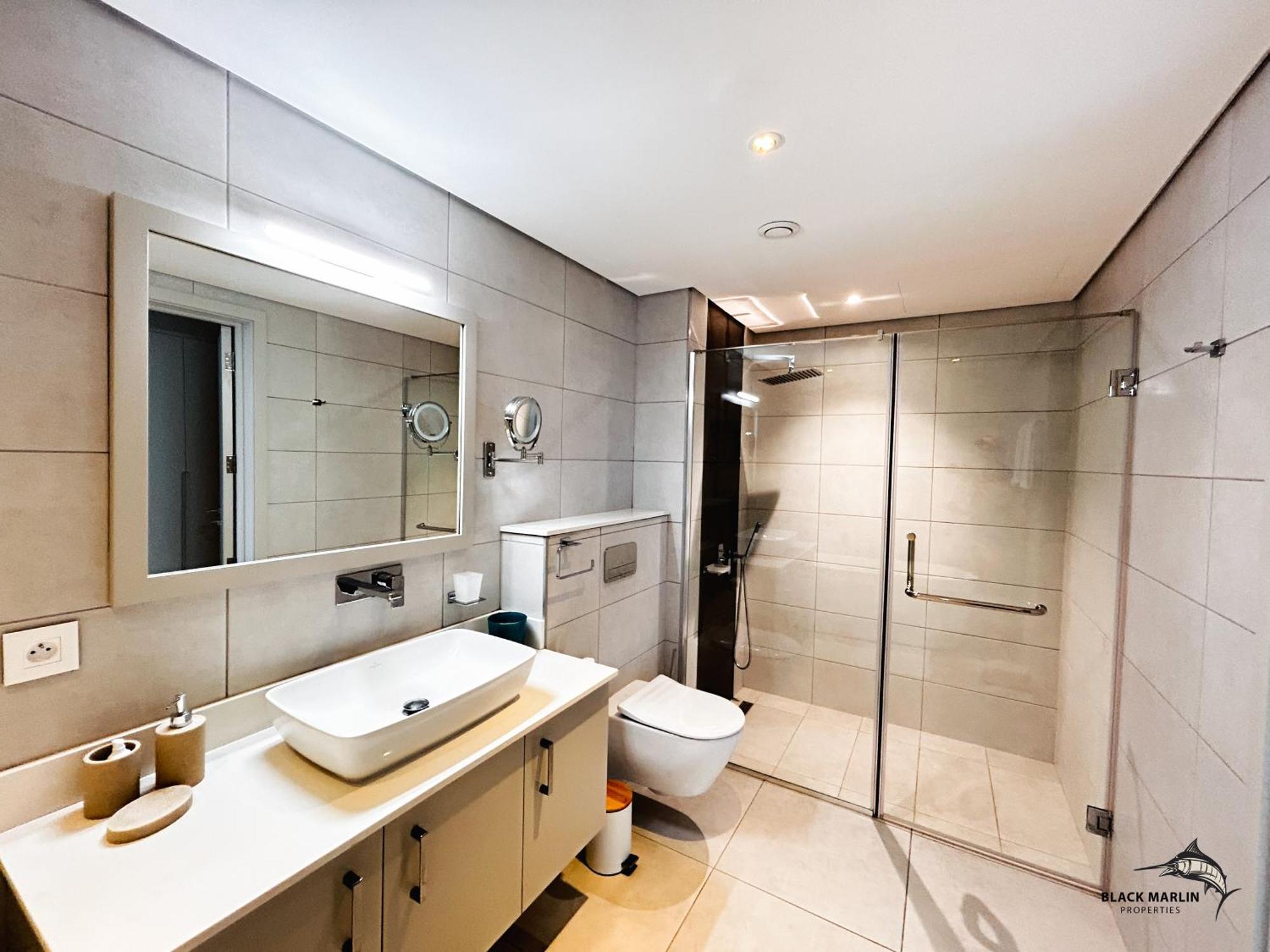 Black Marlin Apartments Pereybere Beach ภายนอก รูปภาพ