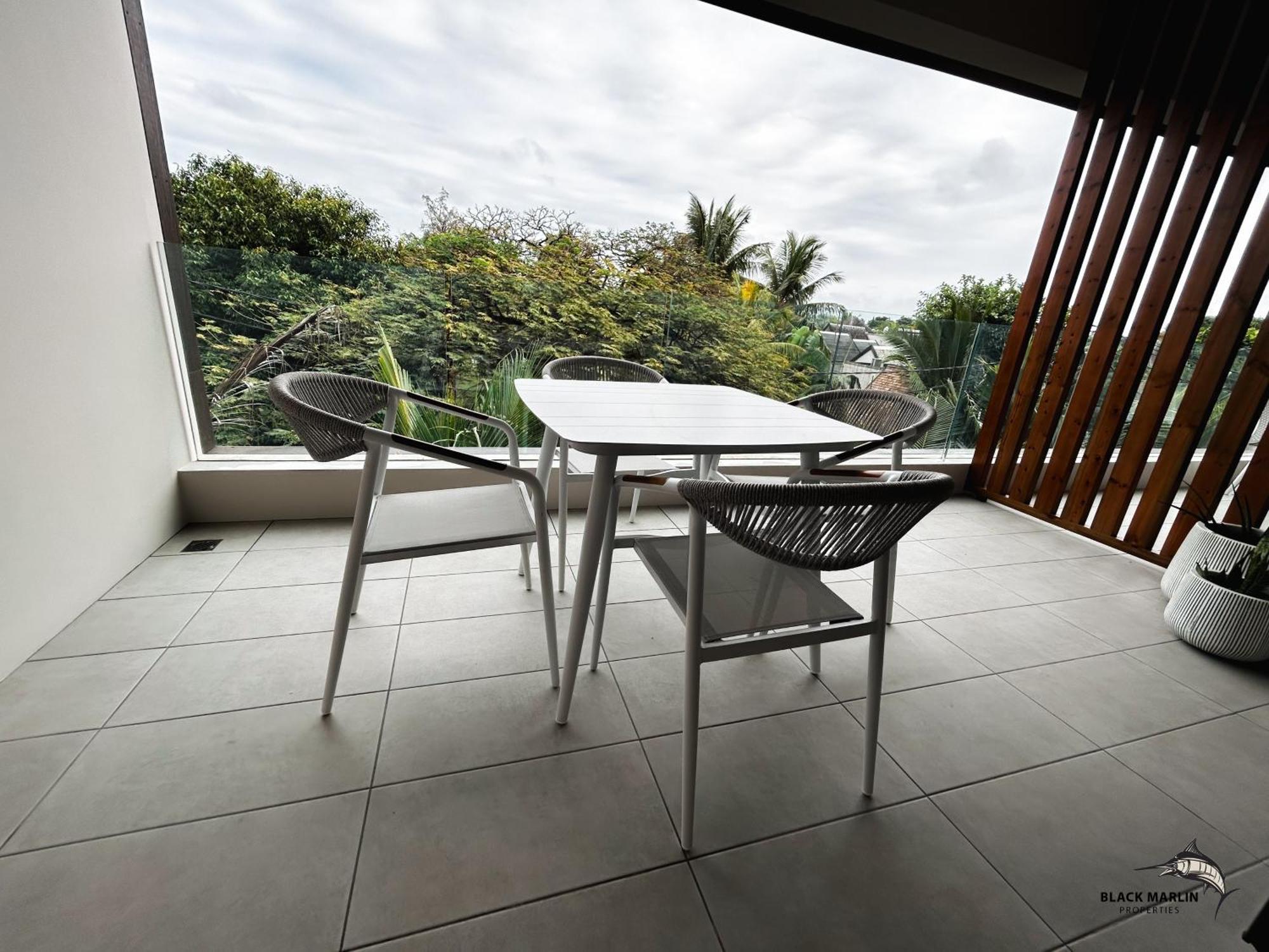 Black Marlin Apartments Pereybere Beach ภายนอก รูปภาพ