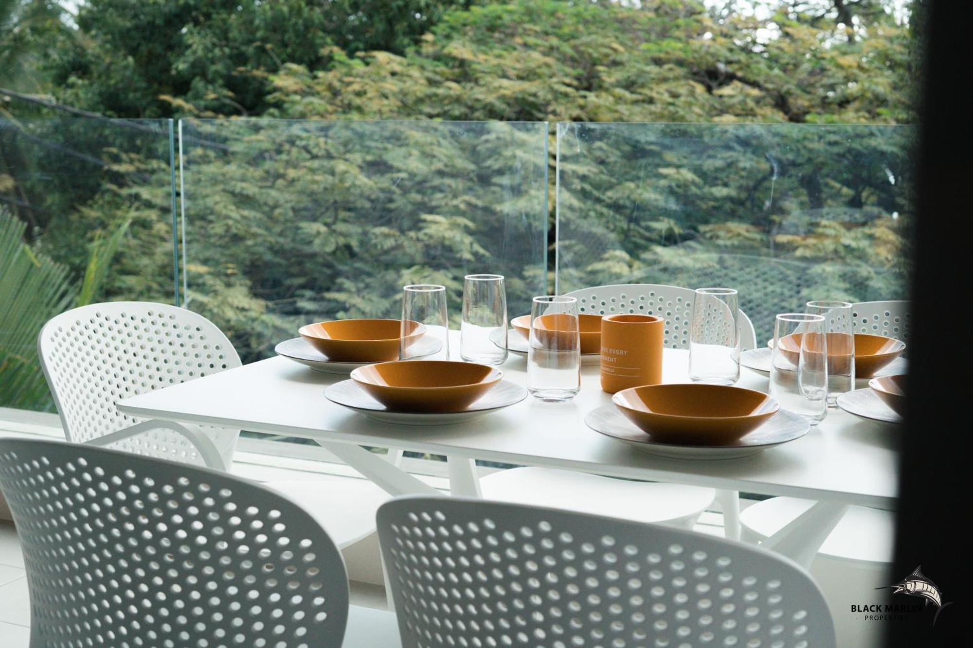 Black Marlin Apartments Pereybere Beach ภายนอก รูปภาพ