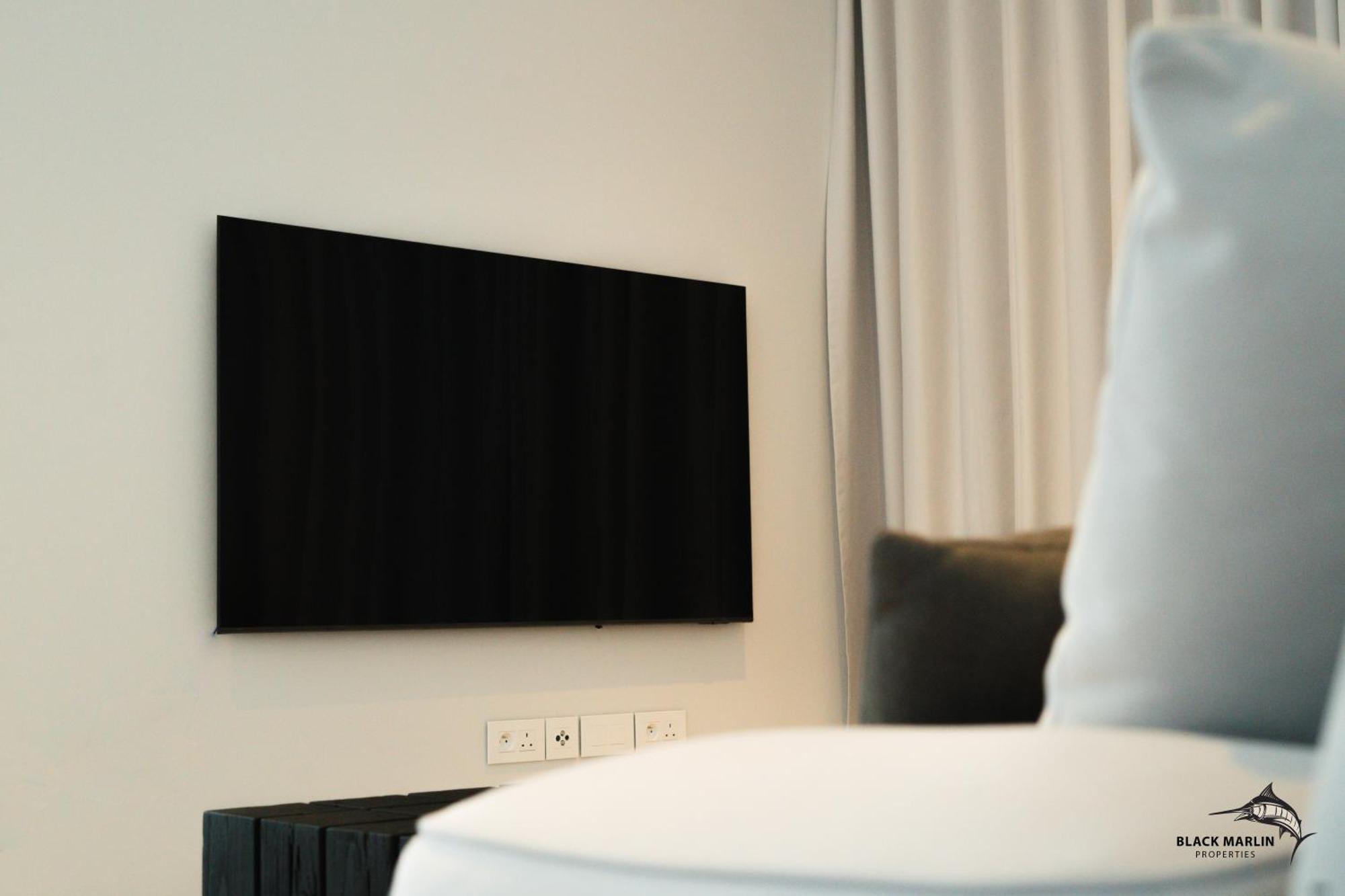 Black Marlin Apartments Pereybere Beach ภายนอก รูปภาพ